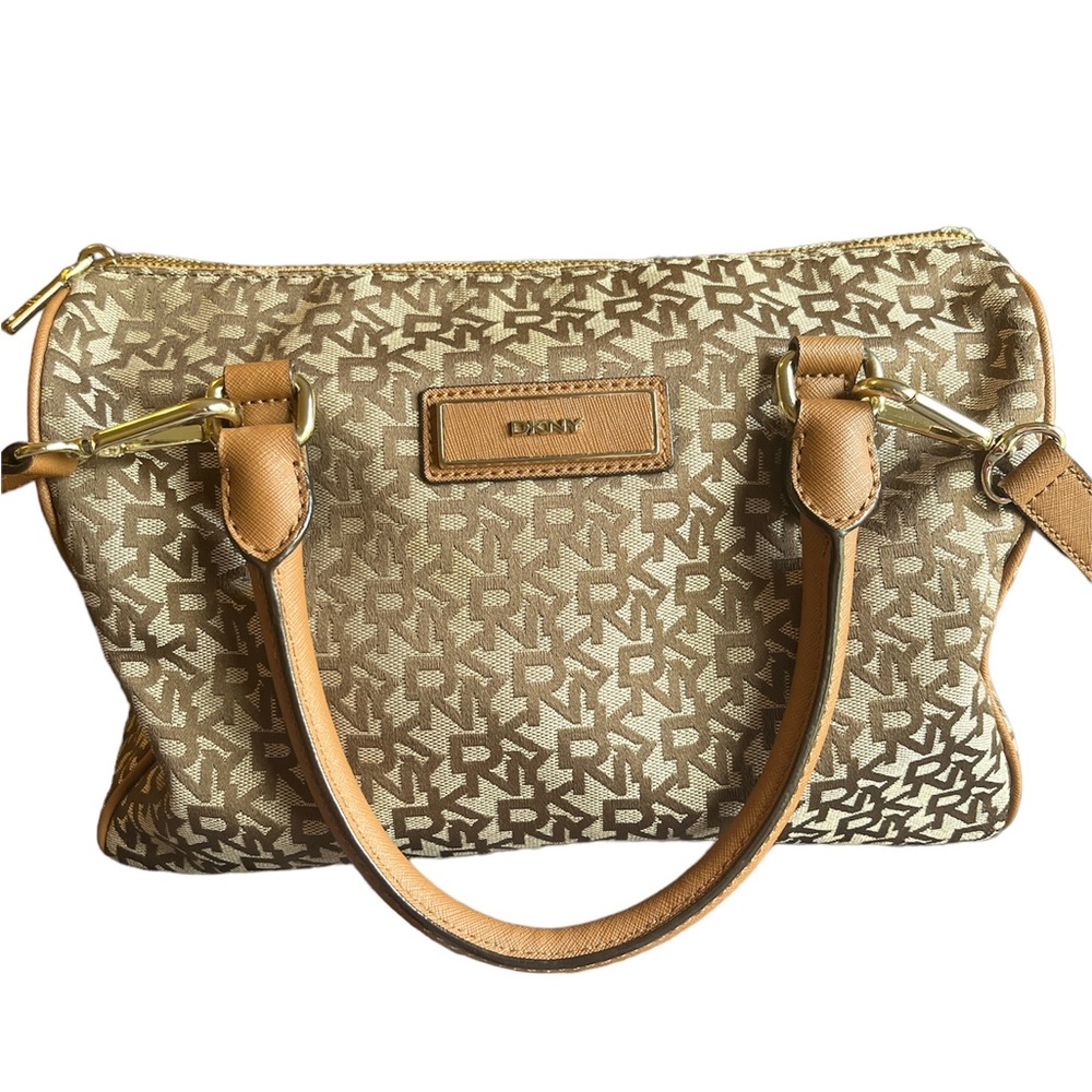 Dkny Beige/Tan Signature Canvas And Leather Boston Bag Gem